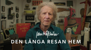 Jan Håfström framför konstverk, "Den långa resan hem".